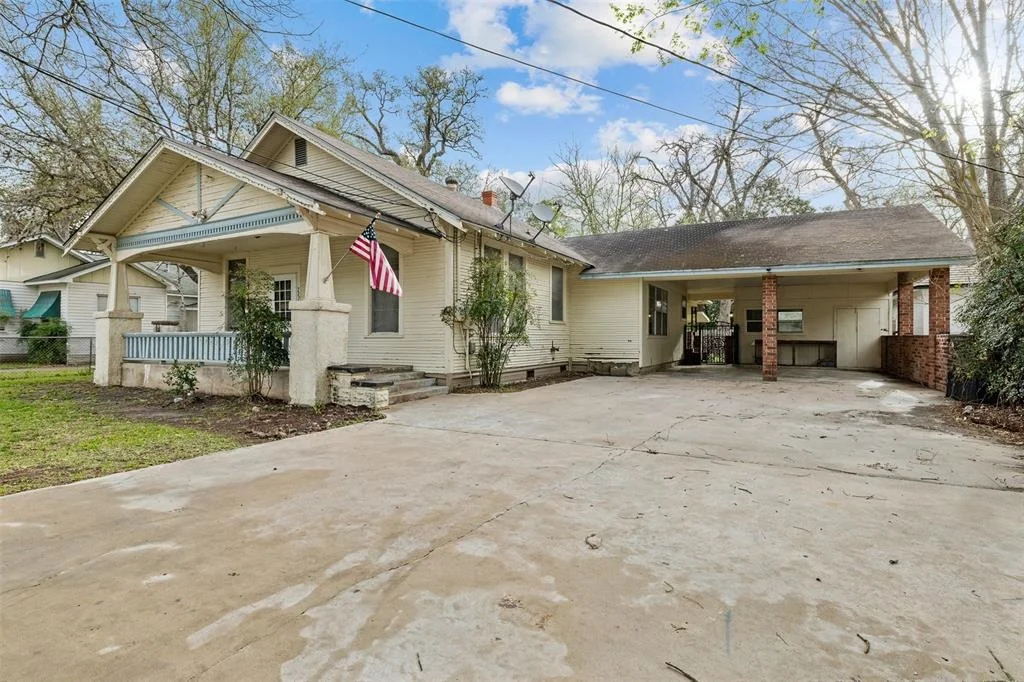 Photo of 727 Travis Street