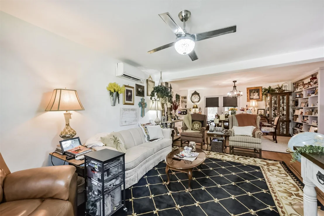 Photo of 1411 Blackburn Drive