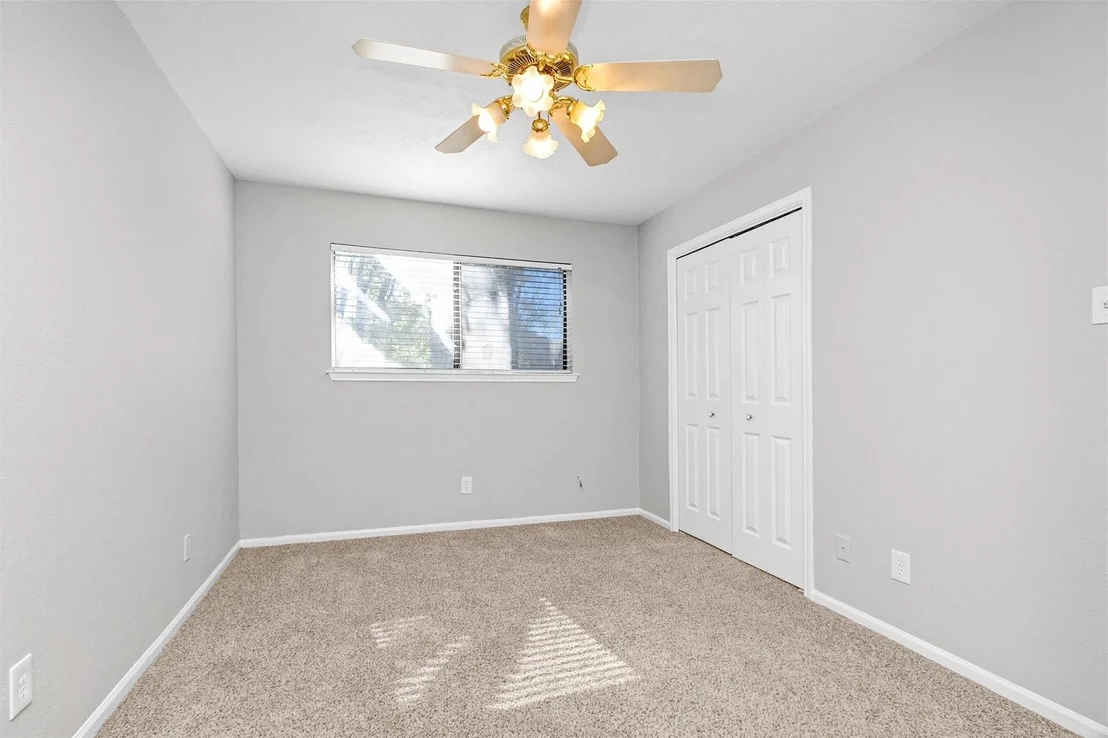 Photo of 127 Golfview Drive