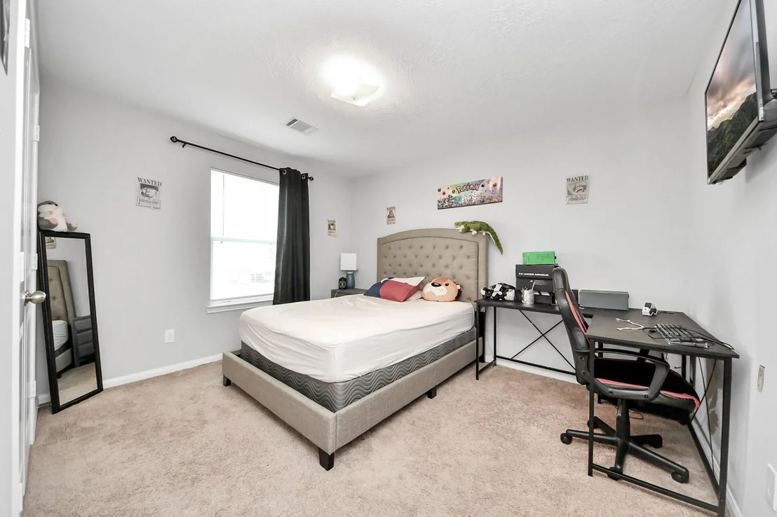 Photo of 696 Road 5105