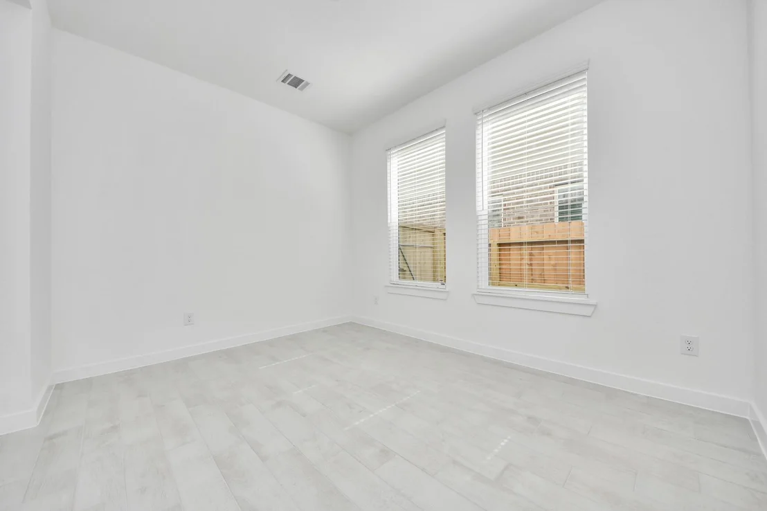 Photo of 16010 Sycamore Maple Lane