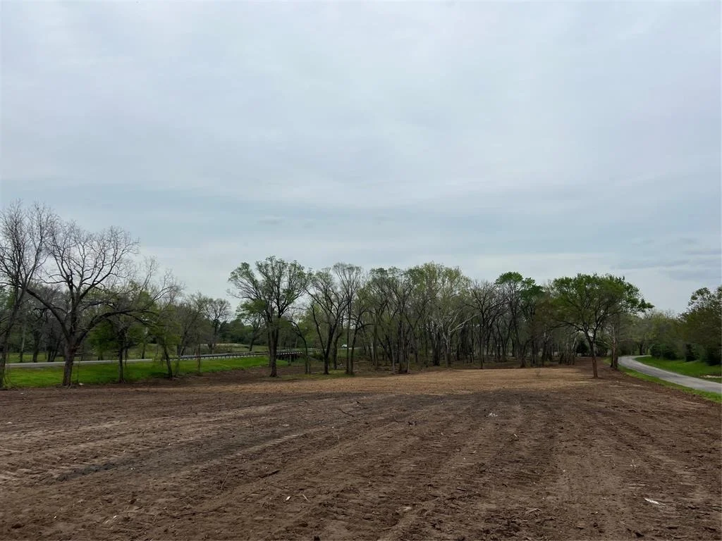 Photo of Lot #2 Tx-105