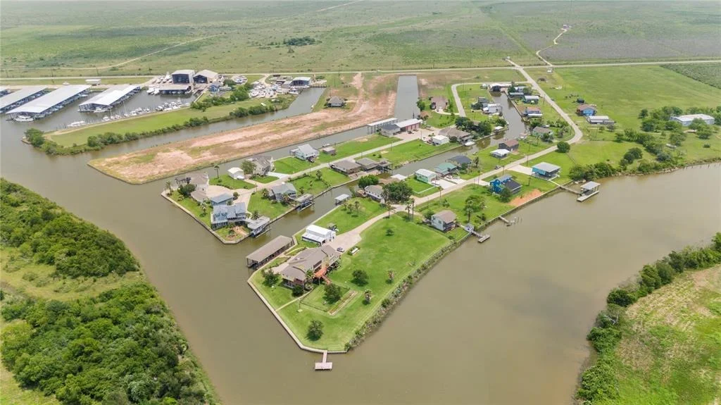 Photo of 450 Creek Drive