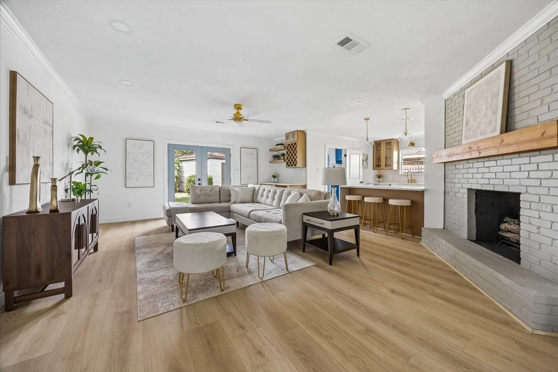 Photo of 6027 Valkeith Drive