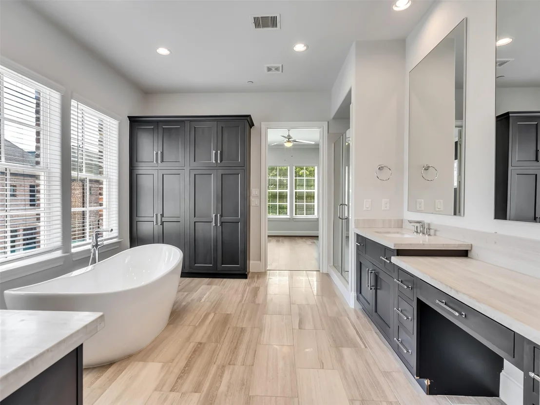 Photo of 6014 Matthew Oaks Place