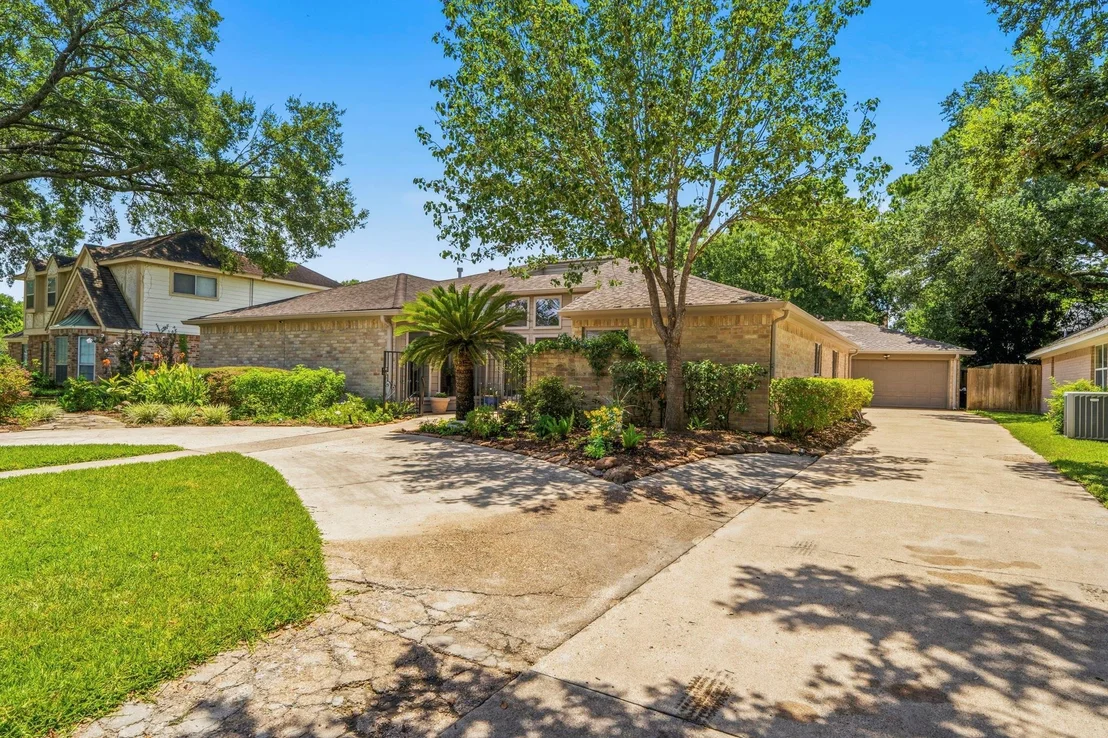 Photo of 8307 Ivan Reid Drive