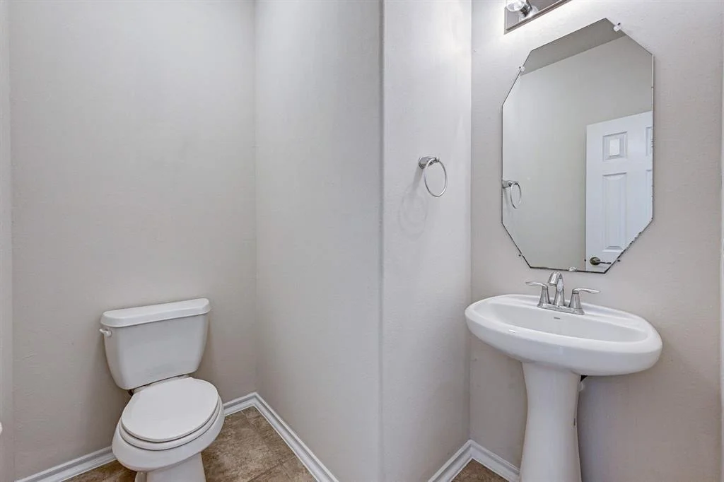 Photo of 25039 Lenora Drive