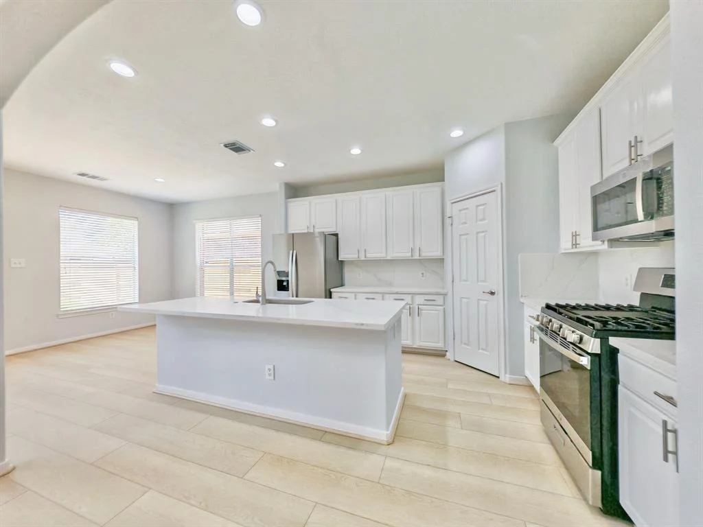 Photo of 5030 Shadow Breeze Lane