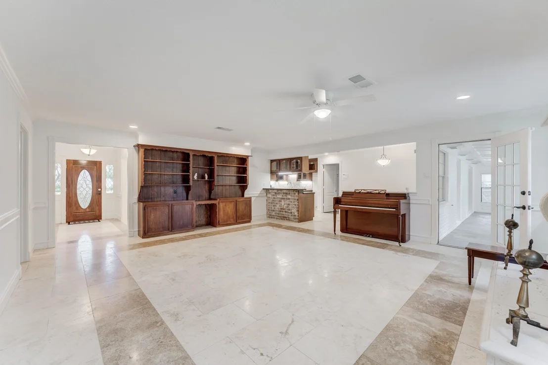 Photo of 323 Spring Woods Drive