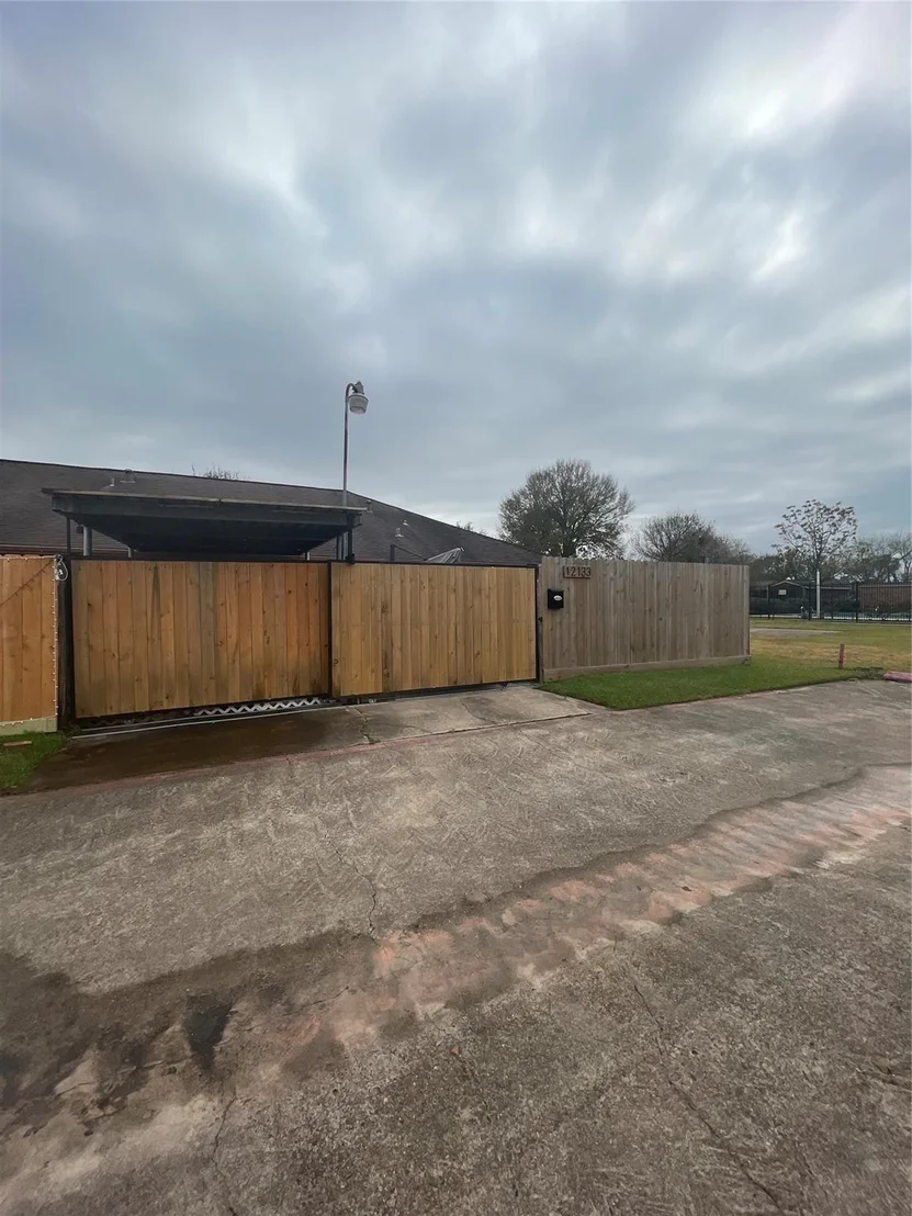 Photo of 12133 Sharpview Drive