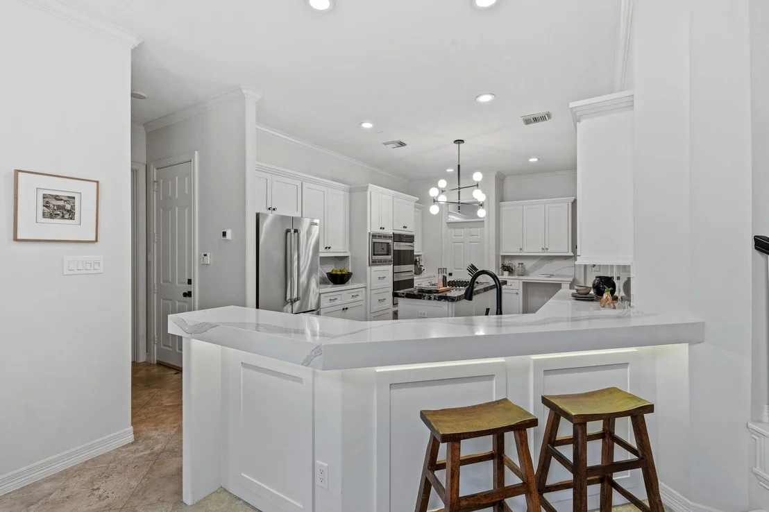 Photo of 63 W Horizon Ridge Place