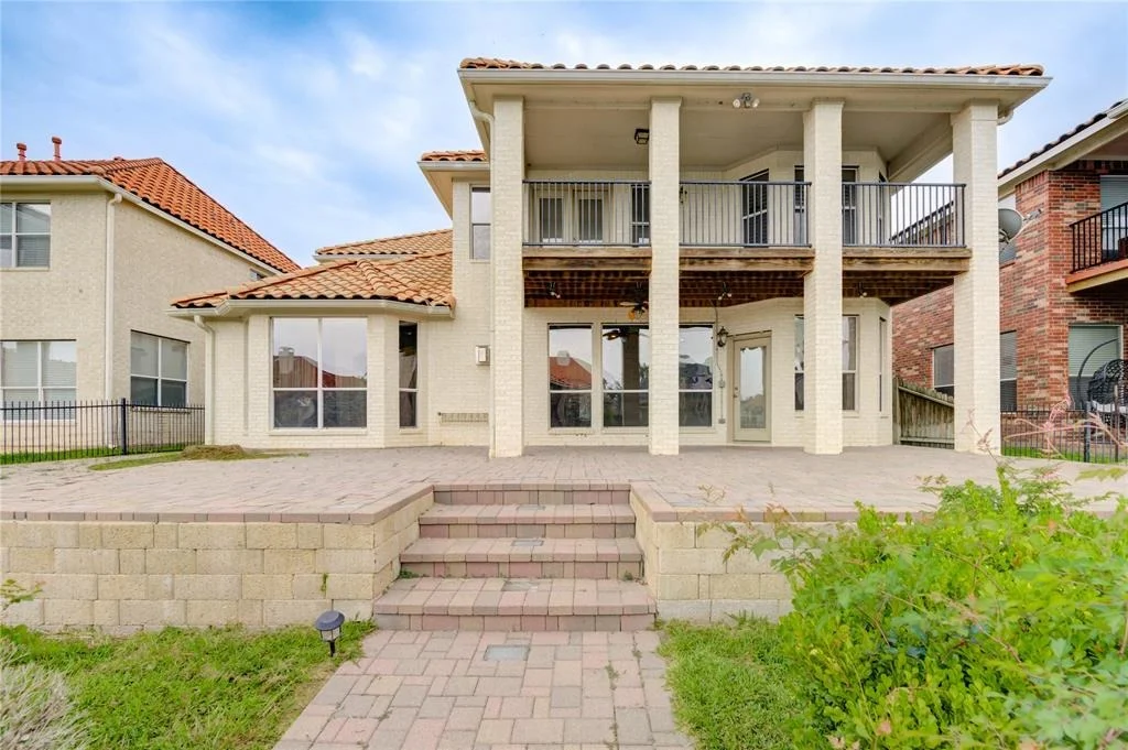 Photo of 14330 Ayers Rock Road