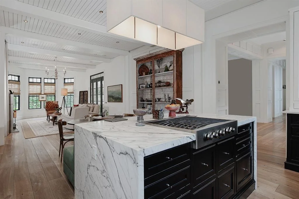Photo of 46 E Bay Boulevard