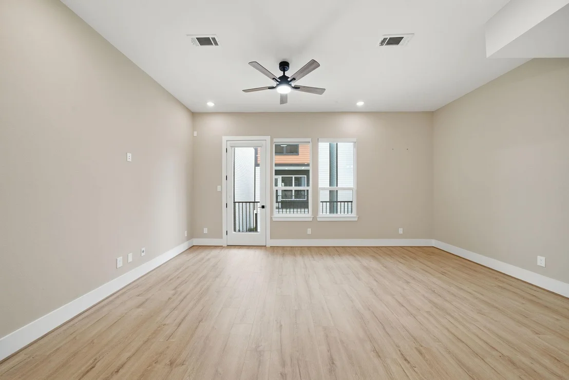 Photo of Unit E at 4013 Griggs Road