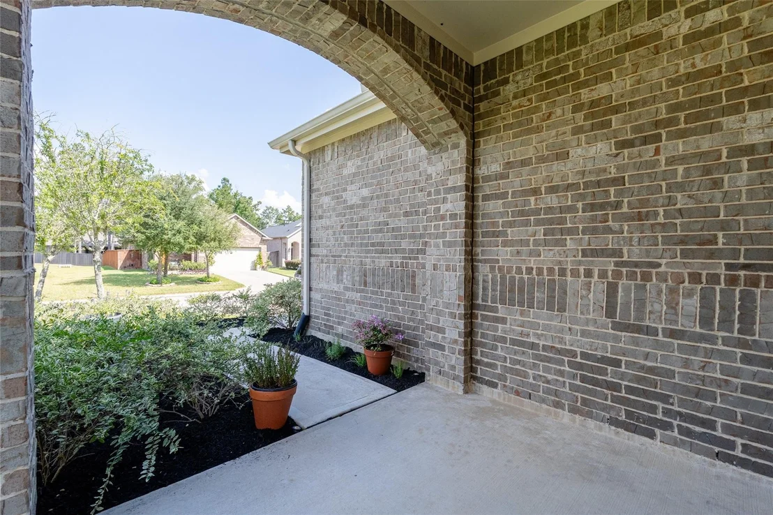 Photo of 222 Crest Edge Street