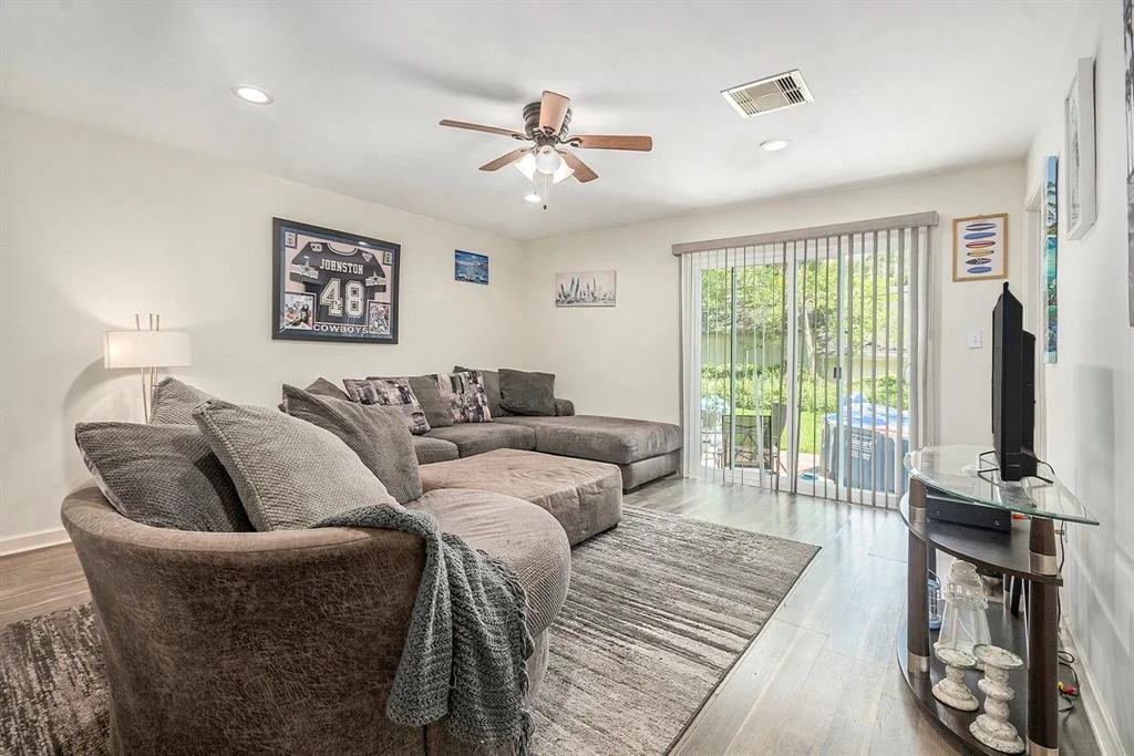 Photo of 1908 Oleander Drive