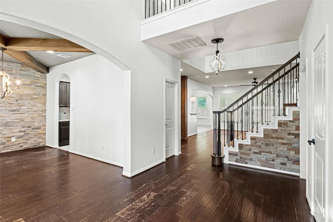 Photo of 21107 Knight Quest Drive