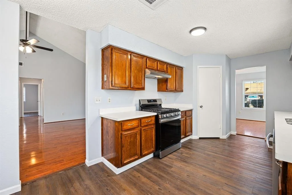 Photo of 12027 Fairpoint Drive