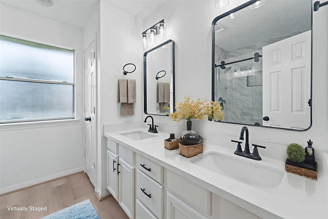 Photo of 13611 Ortega Lane