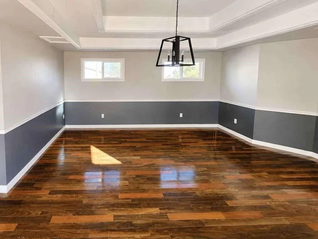Photo of 108 W 9th Street