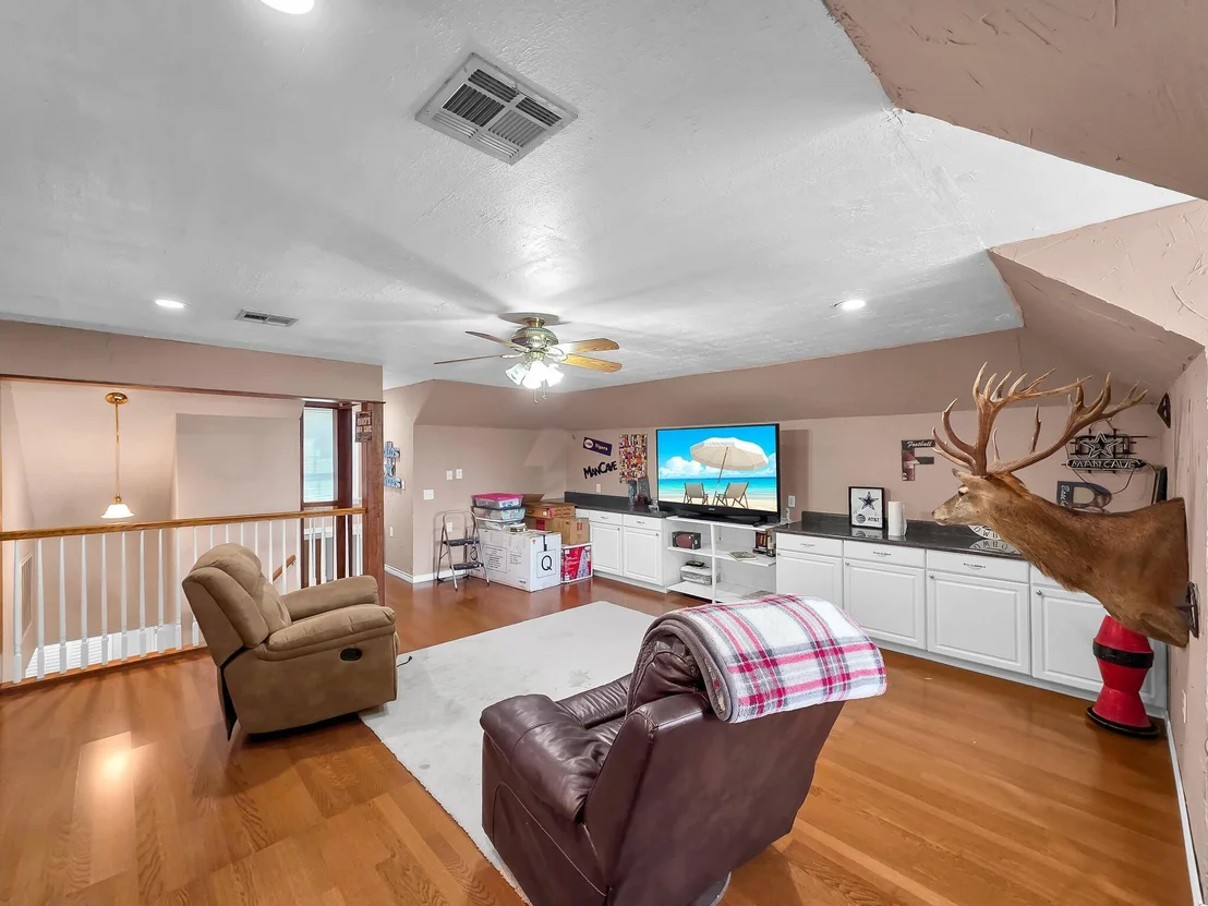 Photo of 520 Meadow Lane