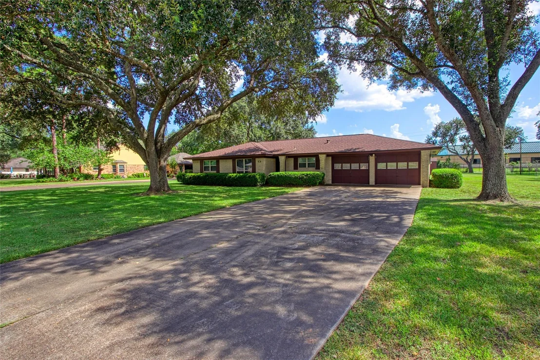 Photo of 5824 Homestead Road