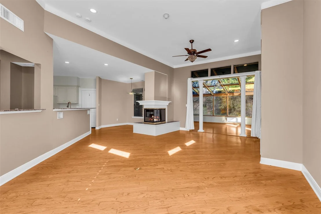 Photo of 566 Edgewood Drive