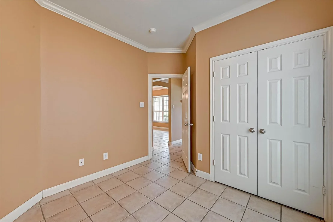 Photo of 7130 Pavilion Drive