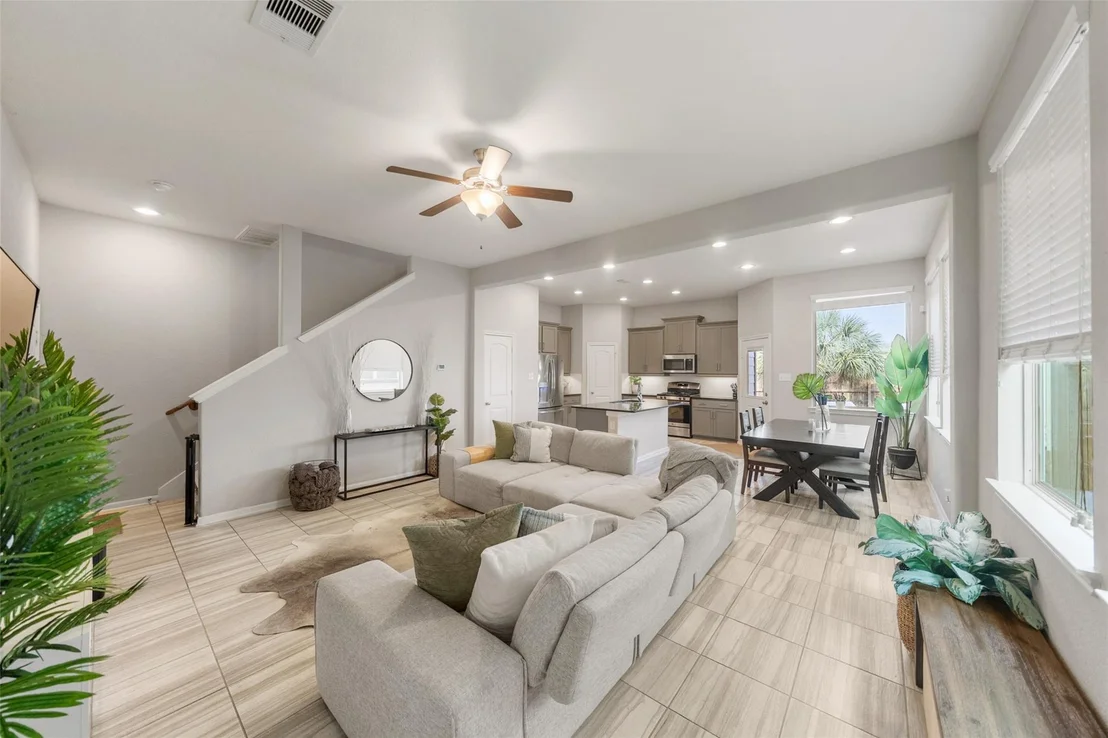 Photo of 215 Biltmore Loop