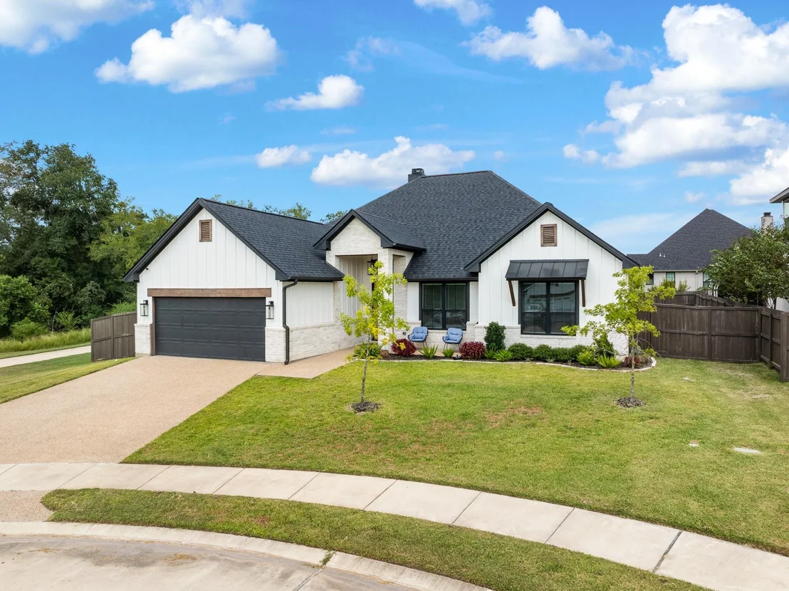 Photo of 4103 Hennepin Court