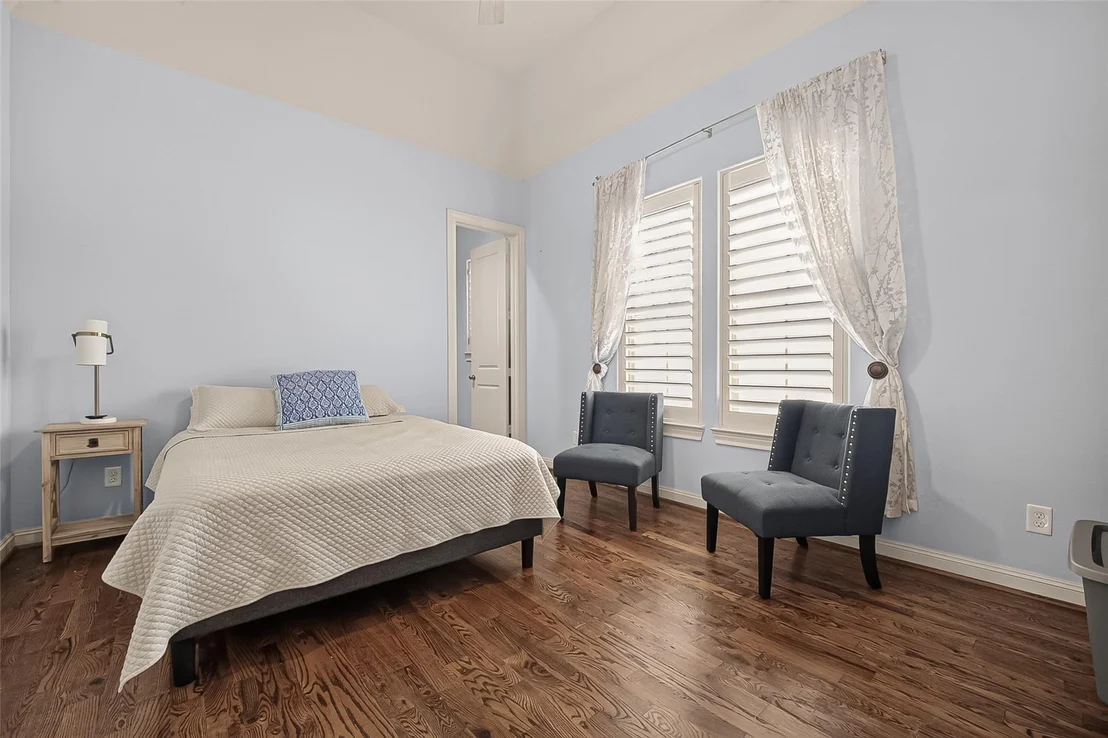 Photo of 10929 Upland Park