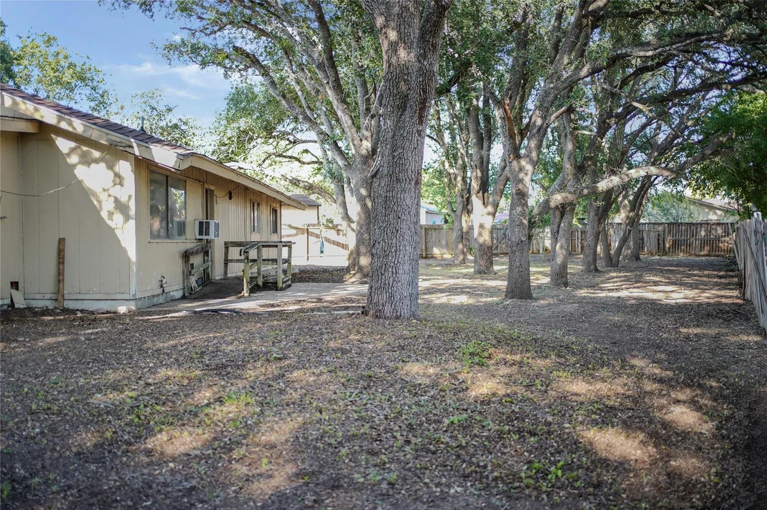 Photo of 6118 Windy Forest