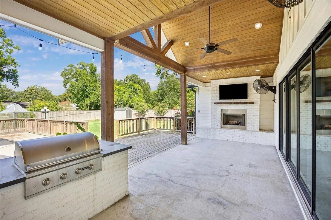 Photo of 9333 Spring Branch Drive