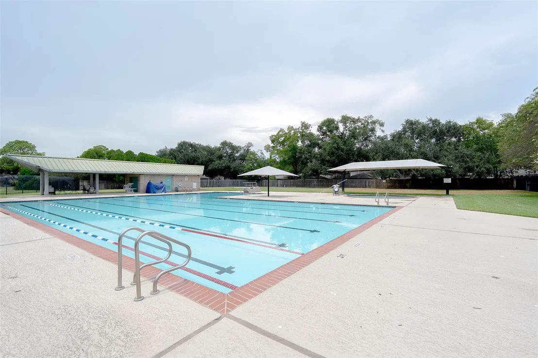 Photo of 15931 Boulder Oaks Drive