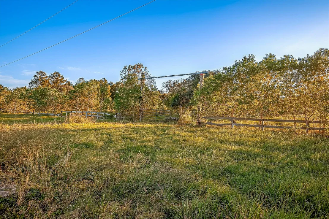 Photo of 2830 County Road 290