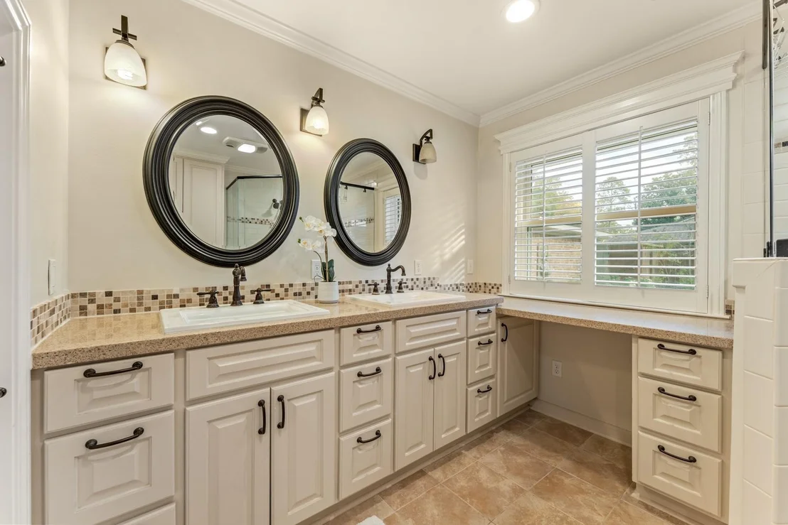 Photo of 10203 Green Tree Road