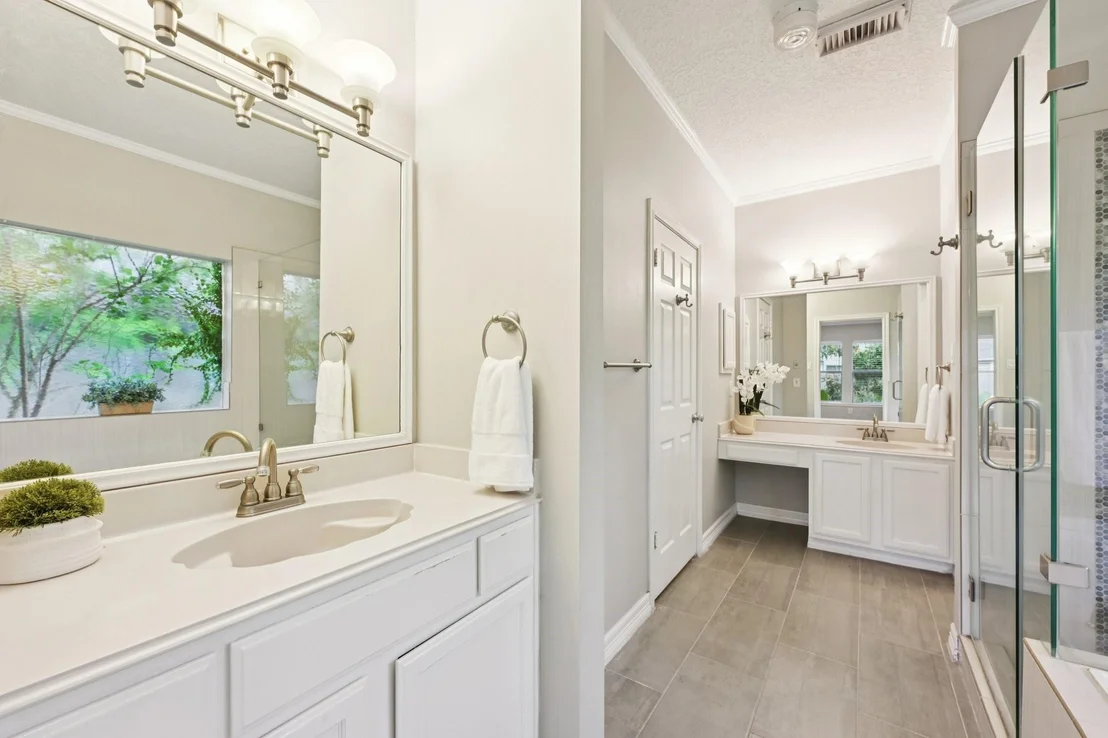 Photo of 2807 Stone Way Drive