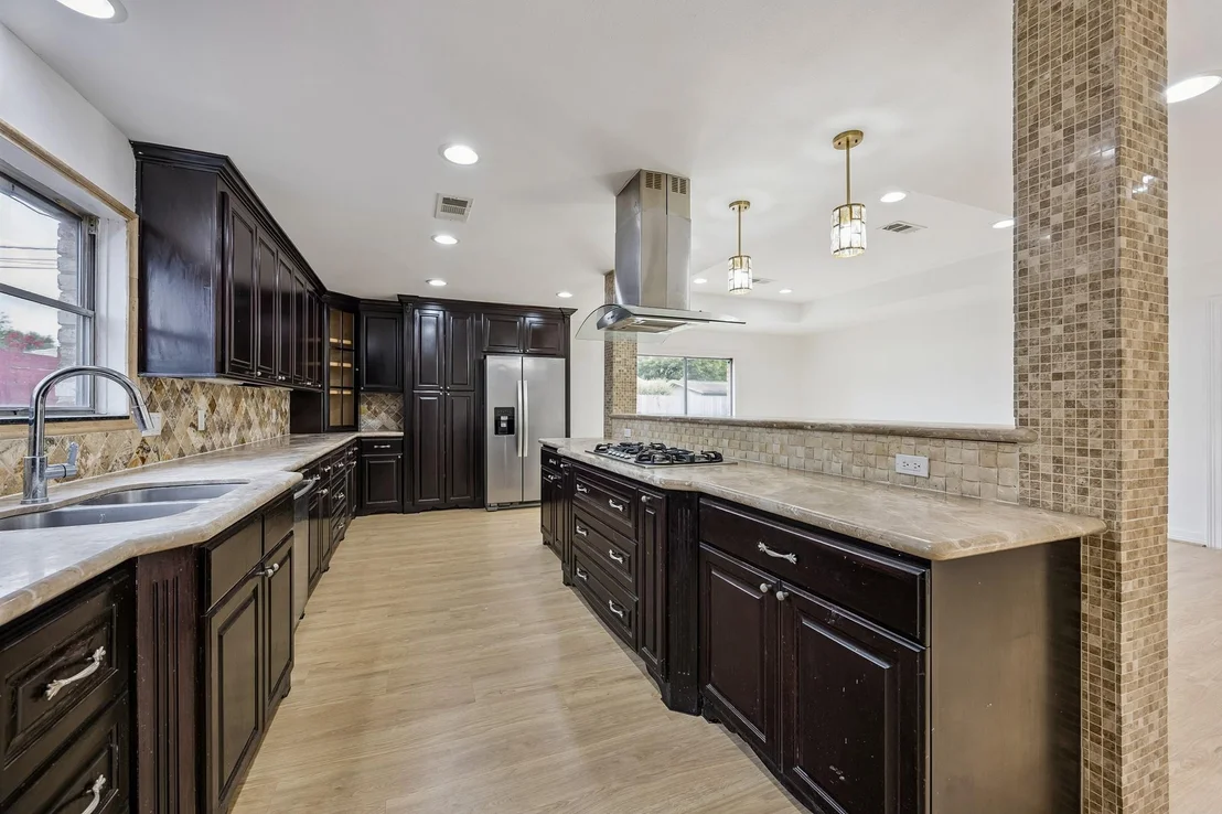 Photo of 9418 Meadowbriar Lane