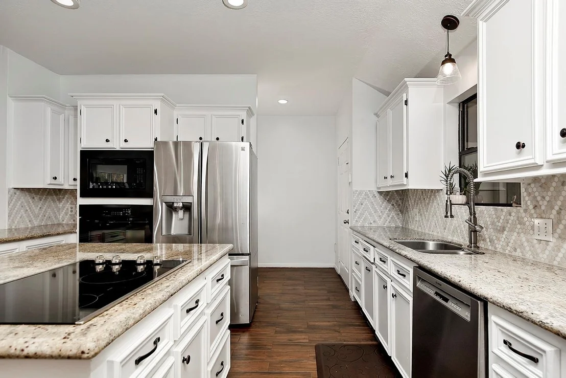 Photo of 44 Lake Forest Circle