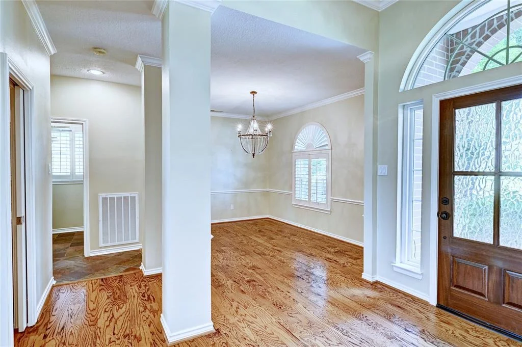 Photo of 7611 Heathrow Lane