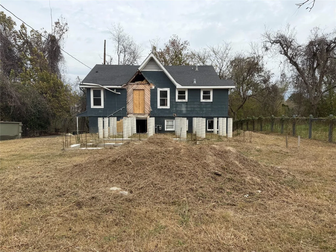 Photo of 611 Mathis Street