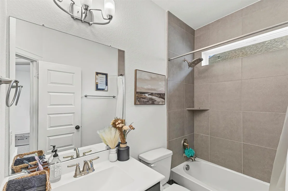 Photo of 7823 Leighton Trail