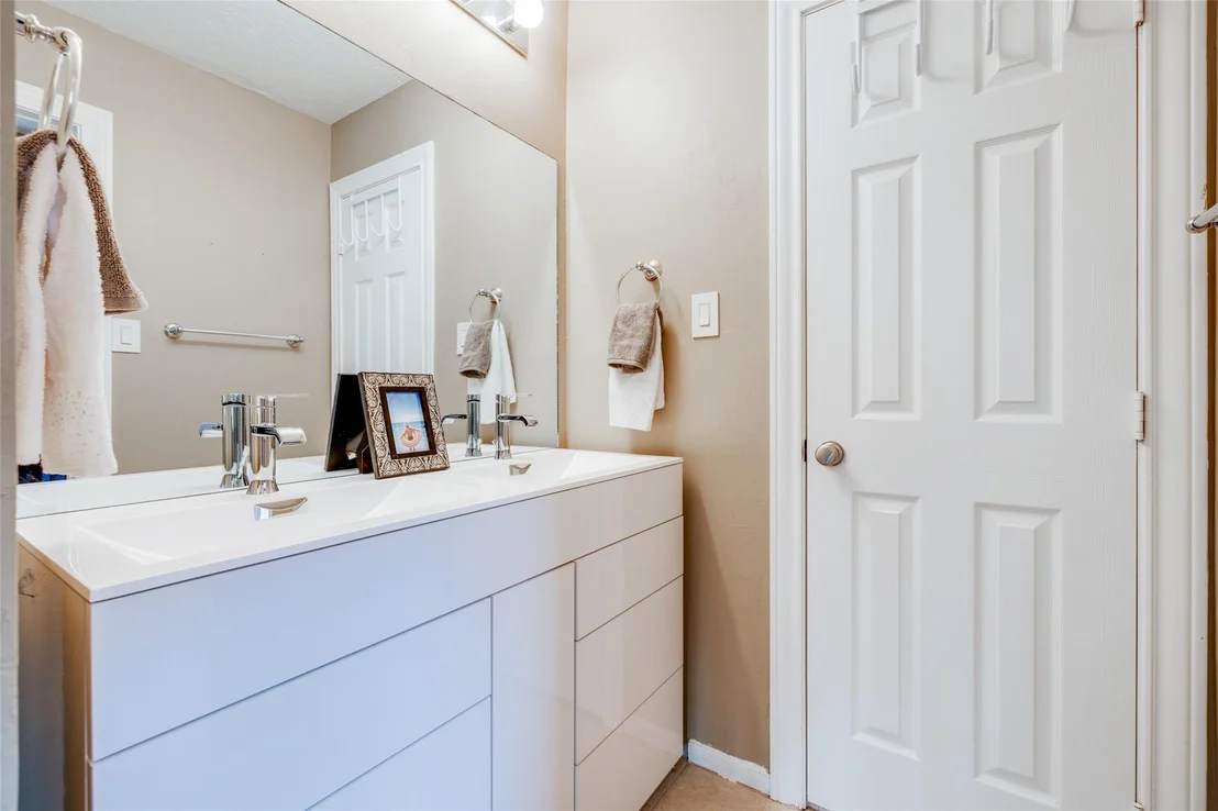 Photo of 5534 Honor Drive