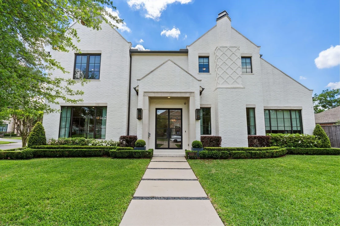 Photo of 6123 Valley Forge Drive