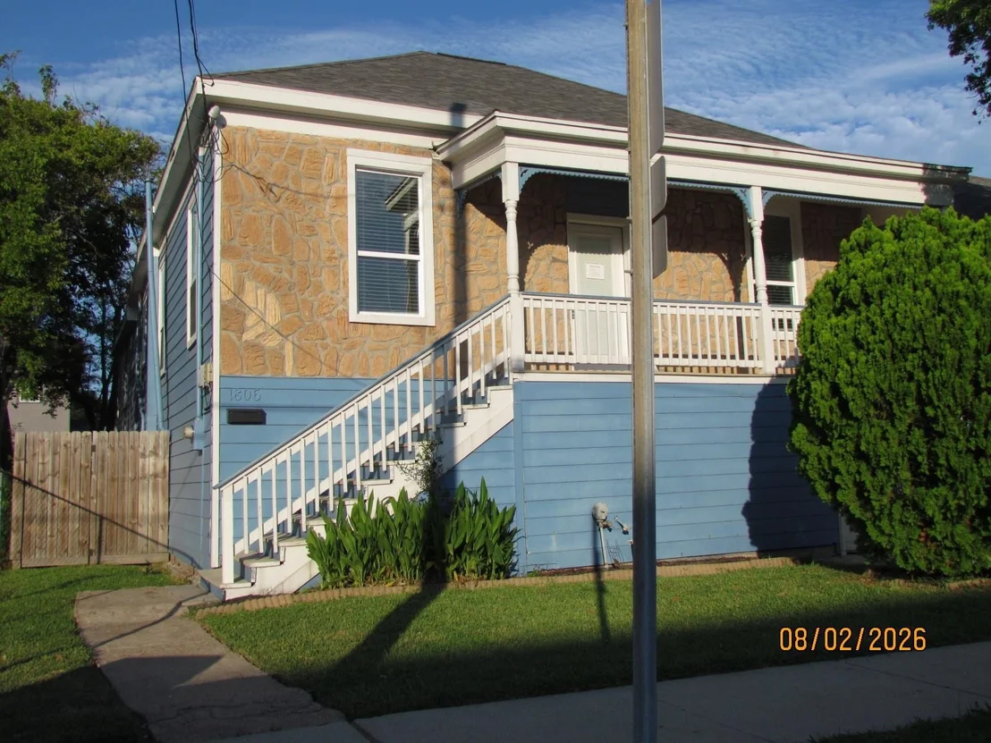 Photo of 1806 Jack Johnson Boulevard