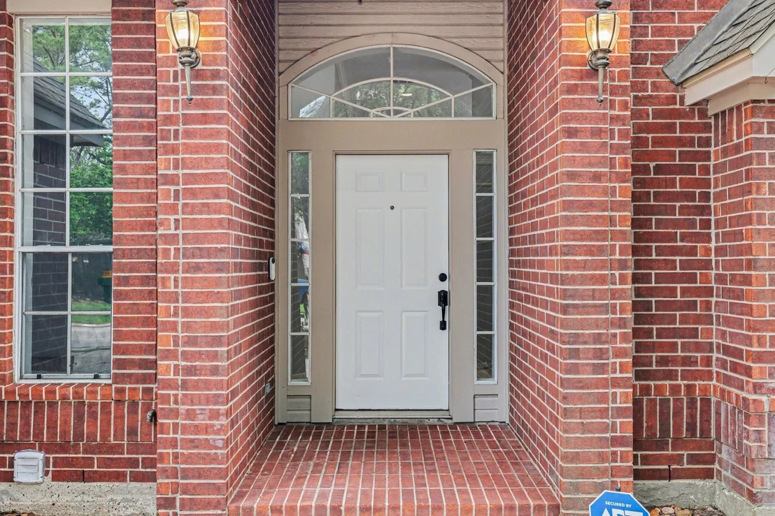 Photo of 215 Bristol Bend Circle