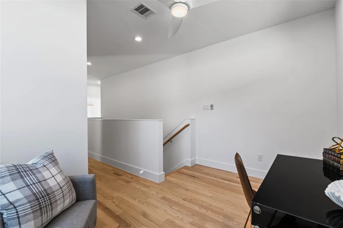 Photo of 1810 Yates Street
