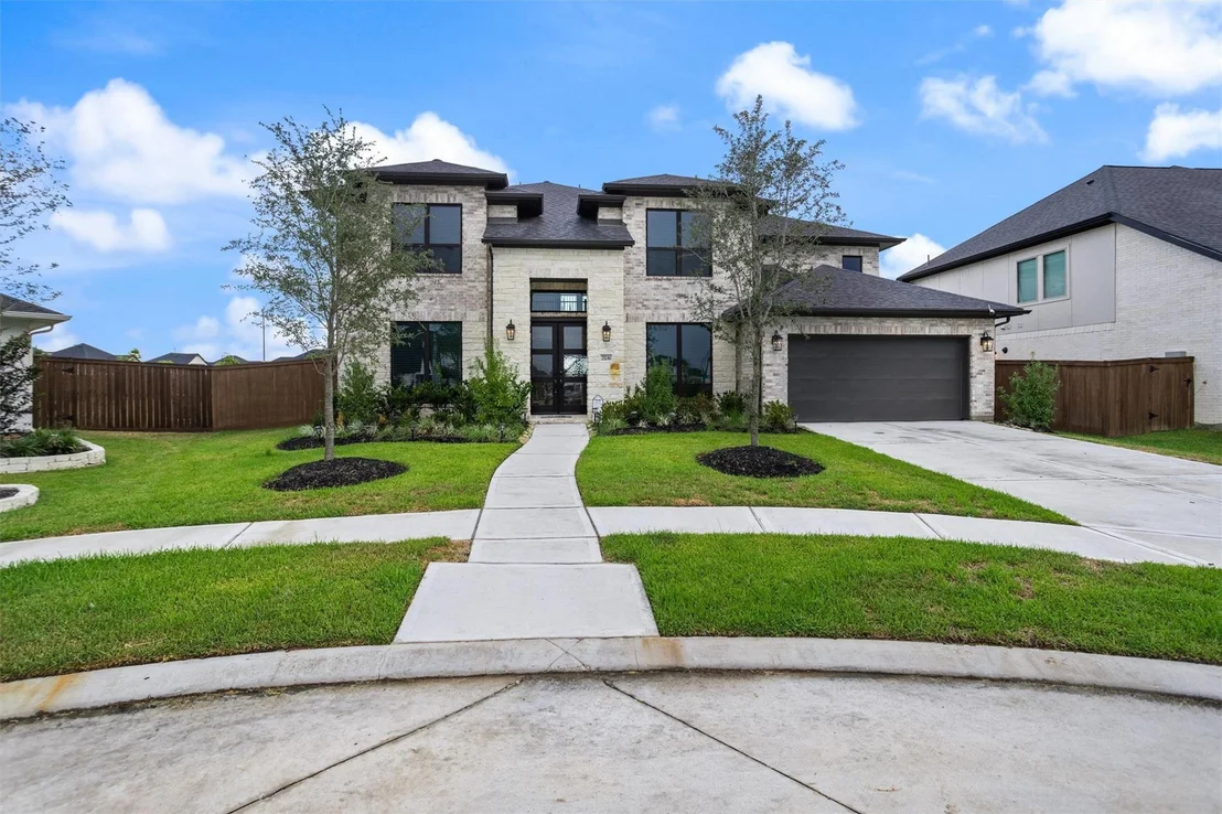 Photo of 25246 Bamburgh Drive