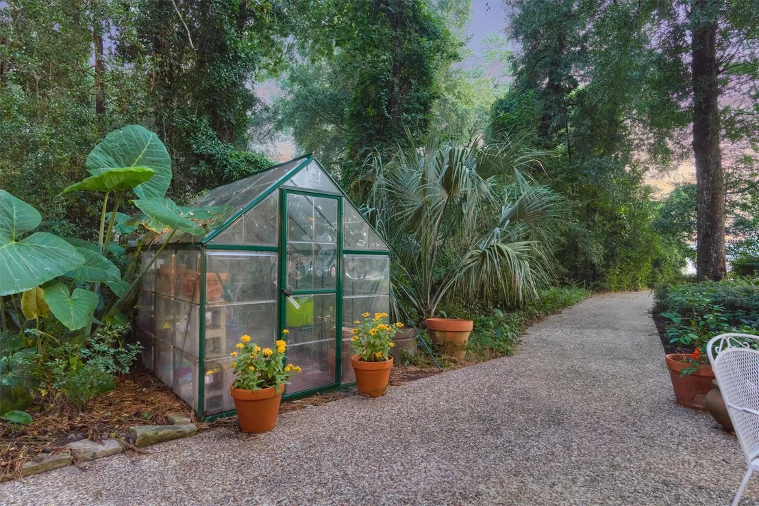 Photo of 1113 River Road