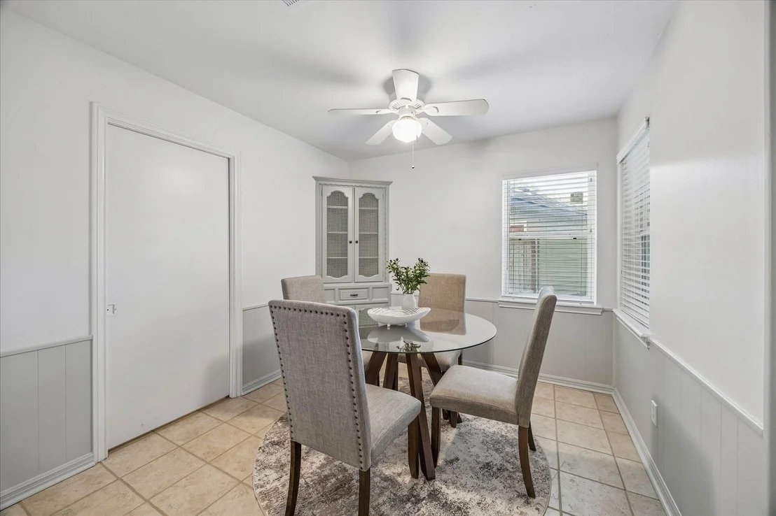 Photo of 11423 Valley Spring Drive